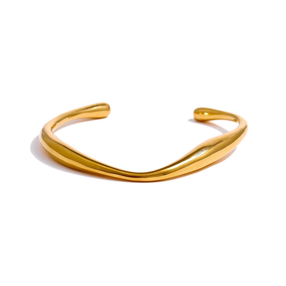 Belle Gold Wrist Bracelet