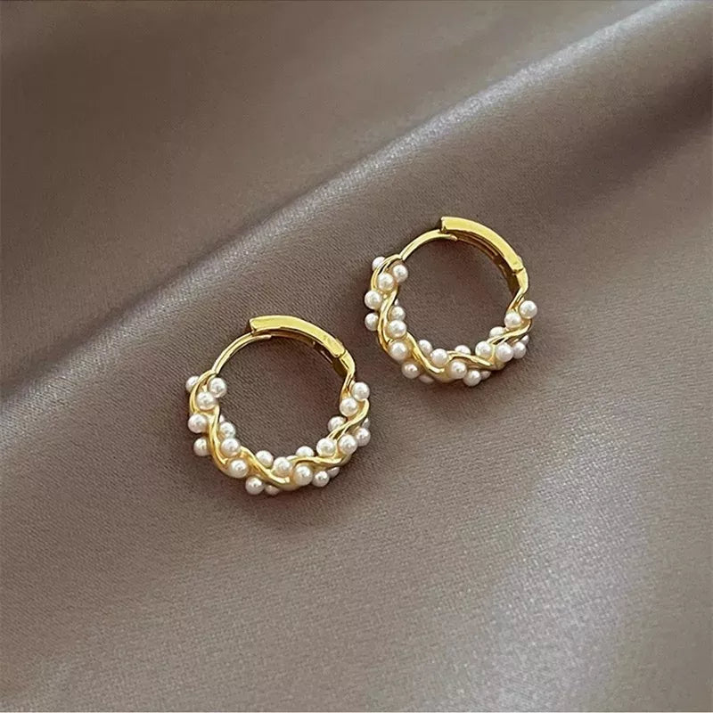 Belle Round Pearl Earrings