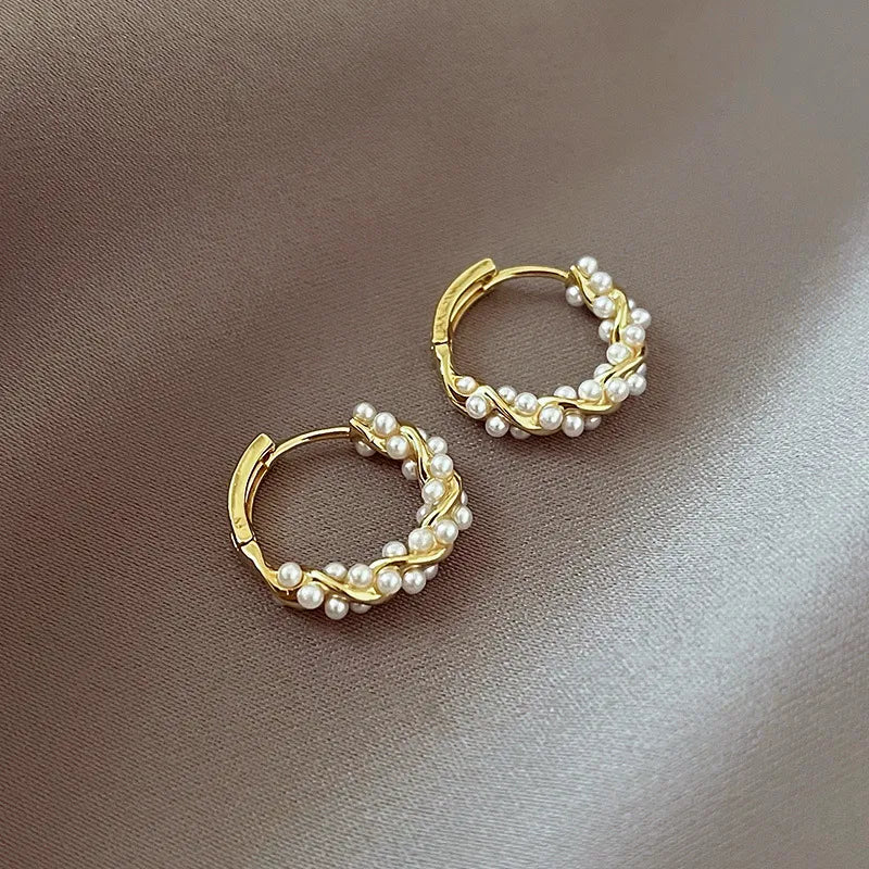 Belle Round Pearl Earrings