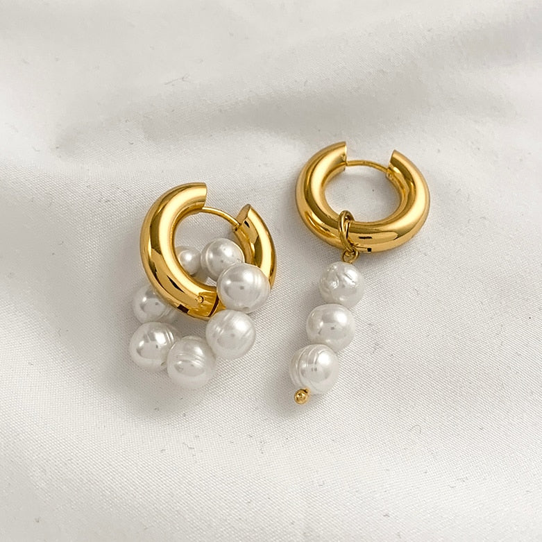 Belle Pearls Earrings