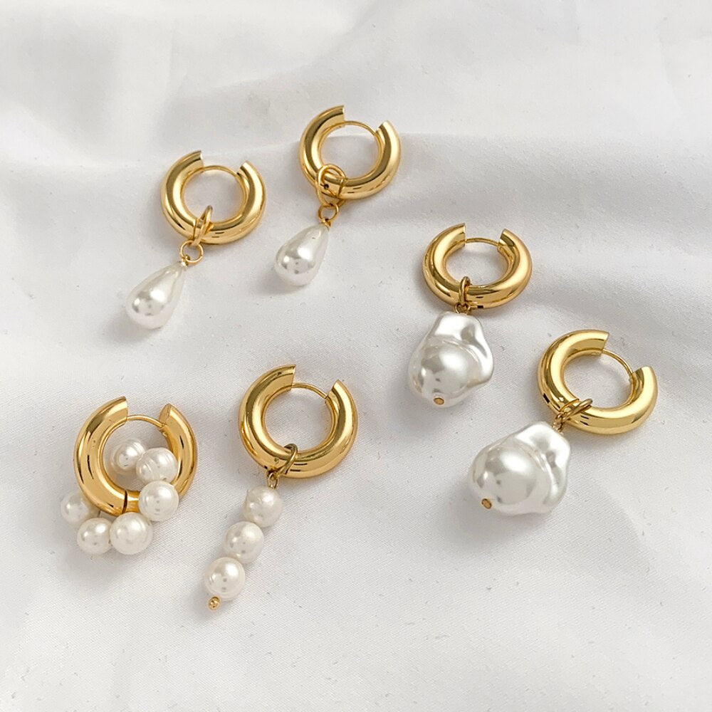 Belle Pearls Earrings